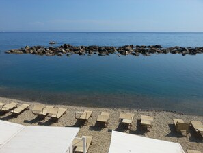 Beach nearby - Small house by the sea (refurbished October 2025) (Imperia)