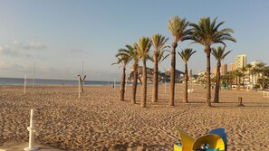Am Strand, Liegestühle