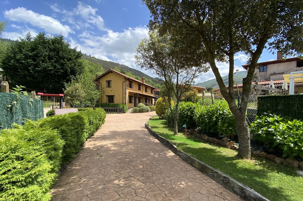 HOME 1<br>Los Avellanos Rural Houses.<br>3 houses, 4 people in each. <br>