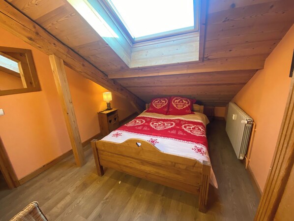4 Schlafzimmer, Bügeleisen/Bügelbrett, kostenloses WLAN