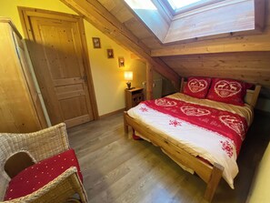 4 chambres, fer et planche à repasser, Wi-Fi gratuit