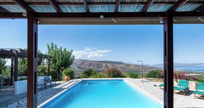 Villa With Private Pool And Stunning Sea Views