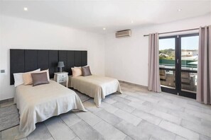6 bedrooms, iron/ironing board, WiFi, bed sheets