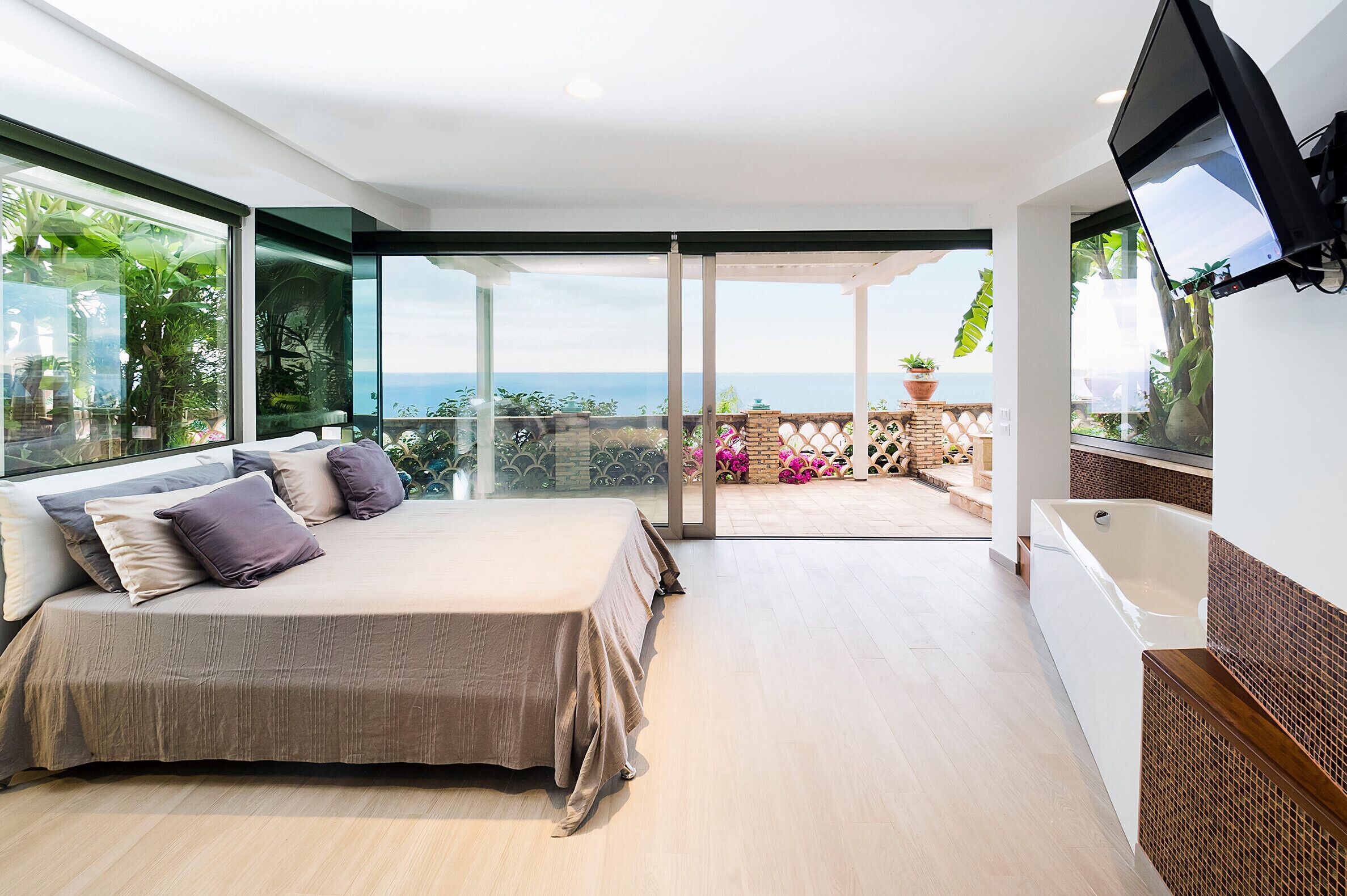 4 Schlafzimmer, Bügeleisen/Bügelbrett, kostenloses WLAN, Bettwäsche