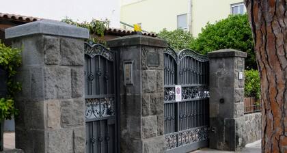 CASA VACANZA VICINO AL MARE ISCHIA ISOLA