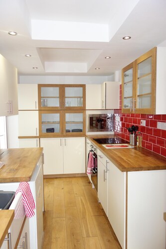 Cosy Home from Home close to Beautiful Benllech Beach - Child and Pet Friendly