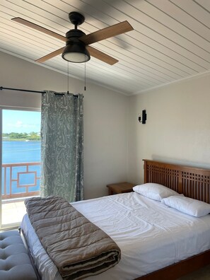 2 slaapkamers, een strijkplank/strijkijzer, gratis wifi, beddengoed