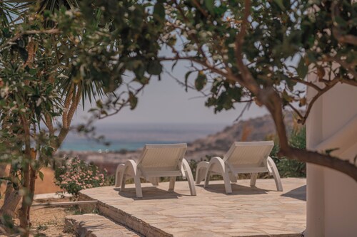 Villa privée avec vue exceptionnelle, à proximité de MIKRI VIGLA BEACH, peut accueillir 10