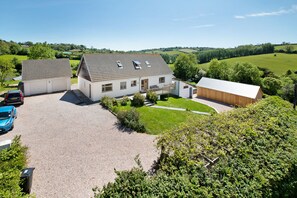 Exterior - Large Luxury House with Heated Pool, Hot Tub, Cinema close to coast near Shaldon (Stokeinteignhead)