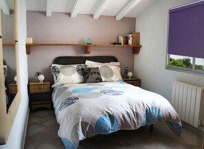 4 chambres, fer et planche à repasser, lit parapluie, Wi-Fi gratuit