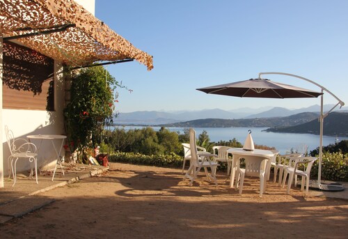 Coti Chiavari: Rez de villa F4 proche de la superbe plage de mare e sole