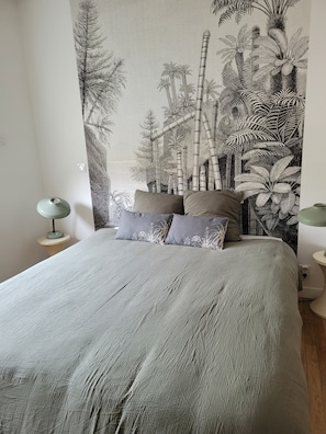 3 Schlafzimmer, Schreibtisch, schallisolierte Zimmer