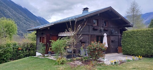 Chalet Bois de Neige
A family chalet for all seasons