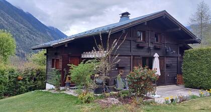 Chalet Bois de Neige
A family chalet for all seasons