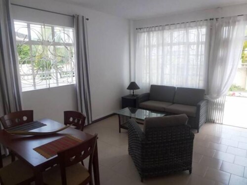 300 Meter Strand - klimatisierte Wohnung - jeder Komfort - TV - 