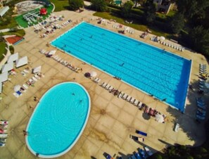 Outdoor pool - Holidays lake Garda Peschiera del Garda (Peschiera del Garda)