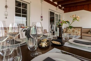 Dining - Private, independent villa on the front line, terrace and tranquility (Corralejo)