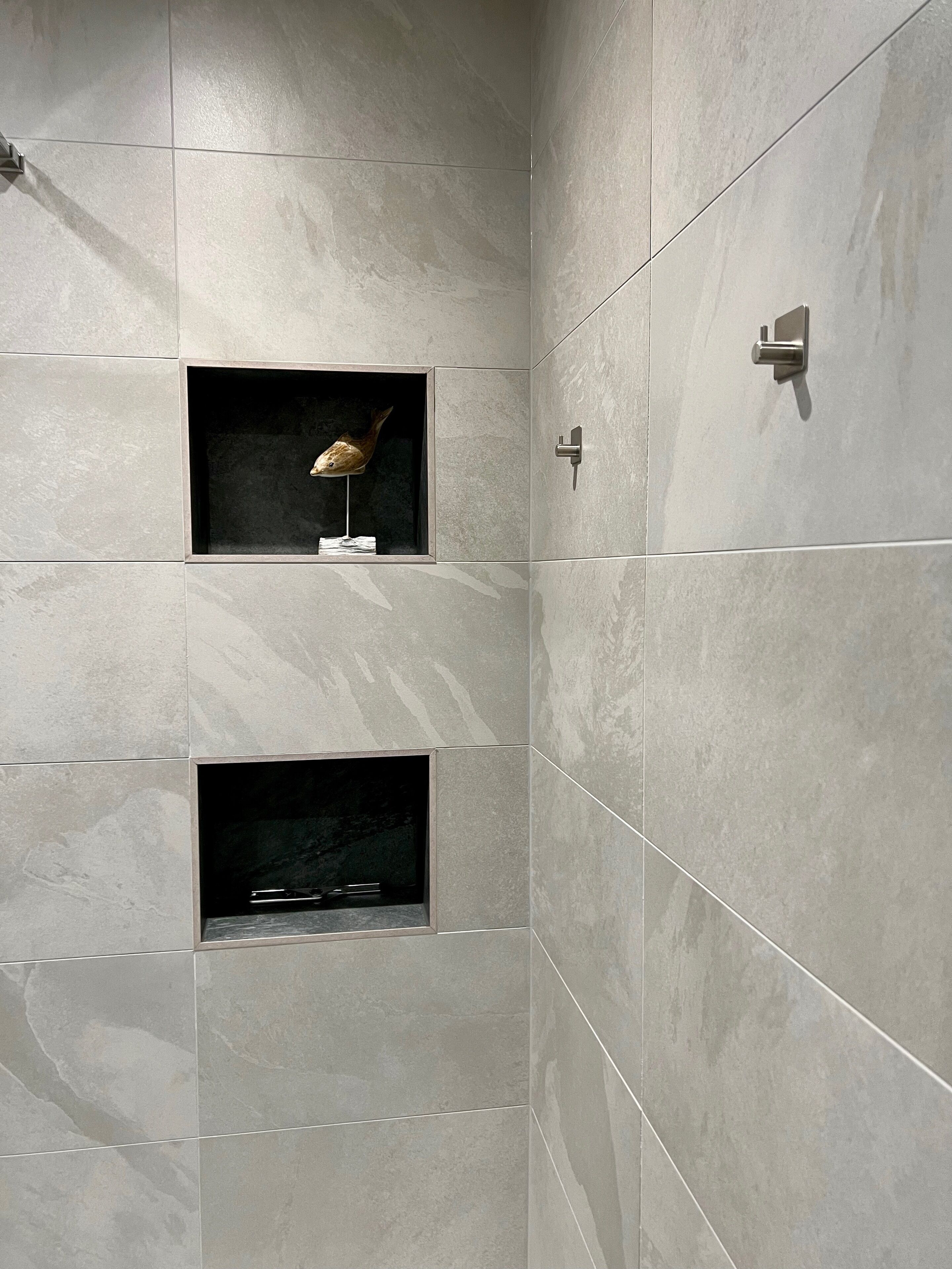 Combined shower/tub, hair dryer, towels, soap