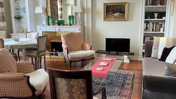 TV, DVD player, books, music library