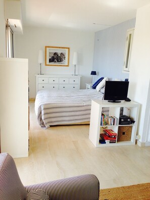 2 Schlafzimmer, Zimmersafe, Schreibtisch, Bügeleisen/Bügelbrett