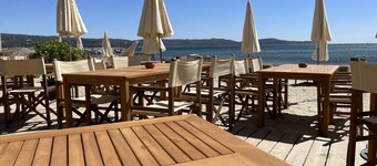 Appartement luxueux avec vue exceptionnelle et à 200 mètres de la plage.