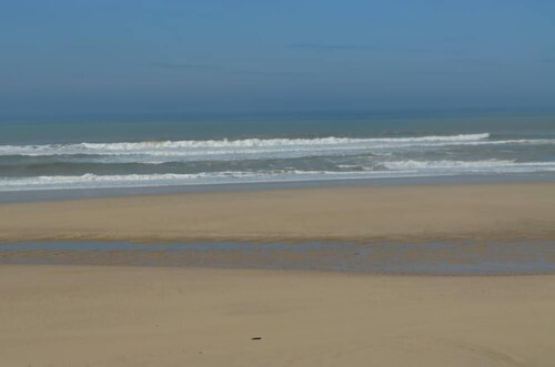 Chalet 2 minutes' walk from the beach of France's largest freshwater lake...