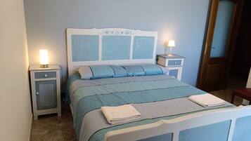 3 Schlafzimmer, Schreibtisch, Bügeleisen/Bügelbrett, kostenloses WLAN