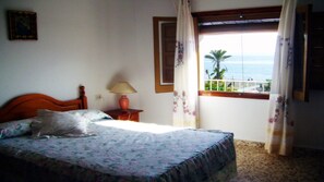 3 habitaciones, tabla de planchar con plancha y wifi gratis