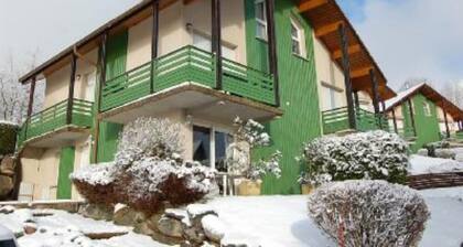Comfortable apartment in chalet - outdoor swimming pool