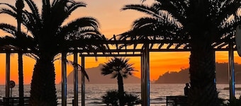 Lujoso apartamento de La Manga, impresionantes vistas al mar / WiFi, Reino Unido y TV vía satélite 