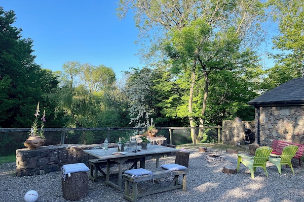 Table and fire pit area