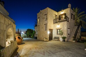 Exterior - Villa Triteos - 3 bed, 3 bath Stone built villa with private pool in Amazing Setting (Peristerona)