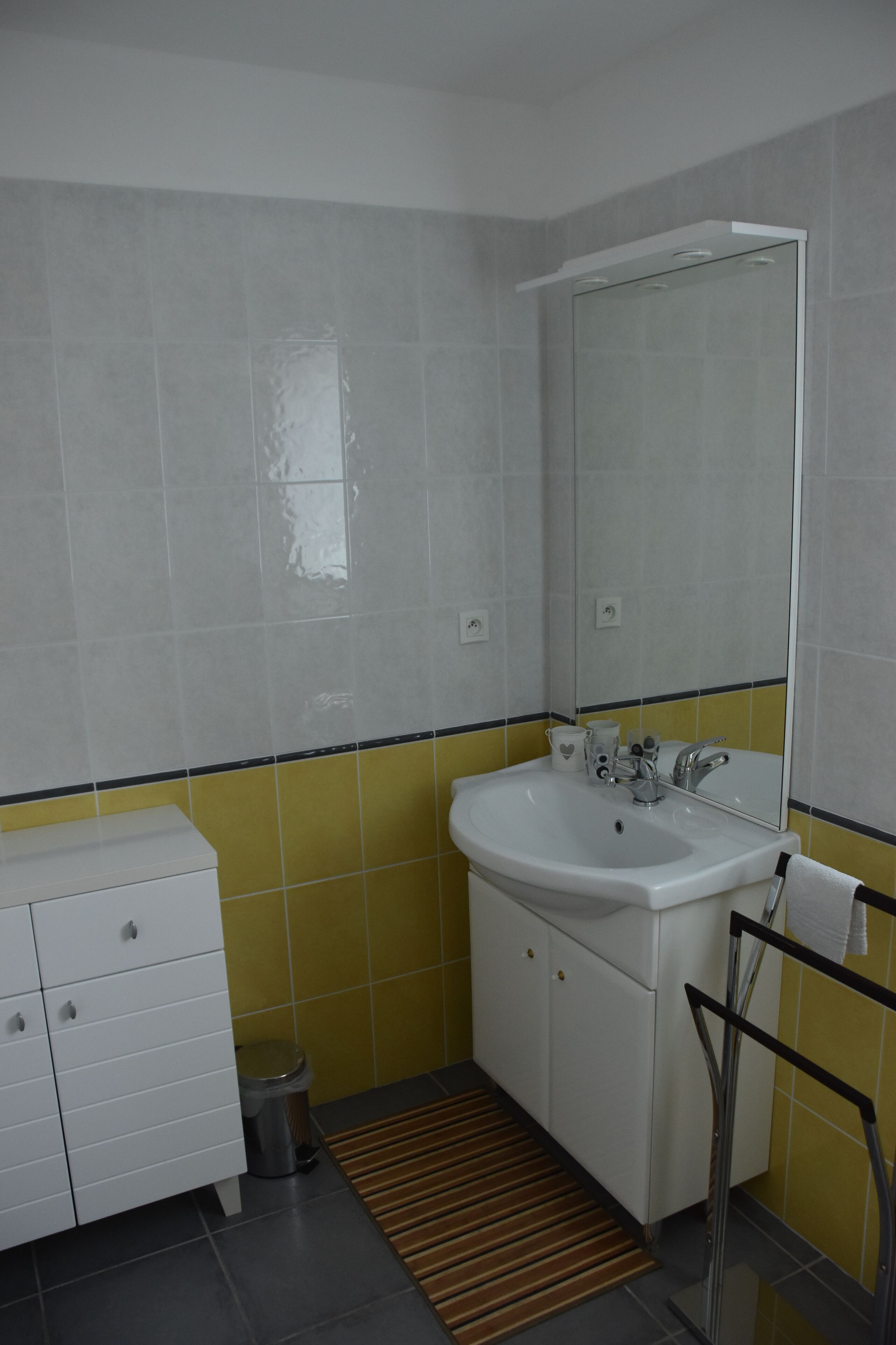 Quiet apartment in the heart of the village