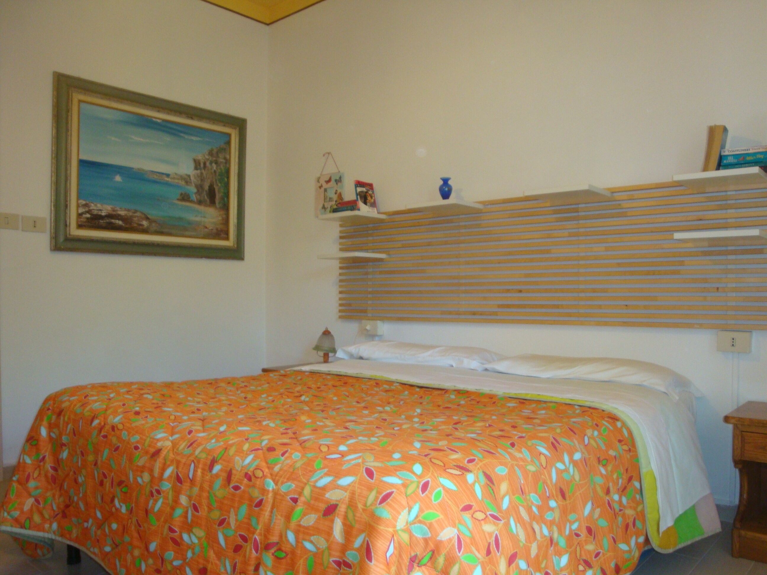 Casa LIMONE, 400 metri dal mare, wi-fi, spazio giardino.