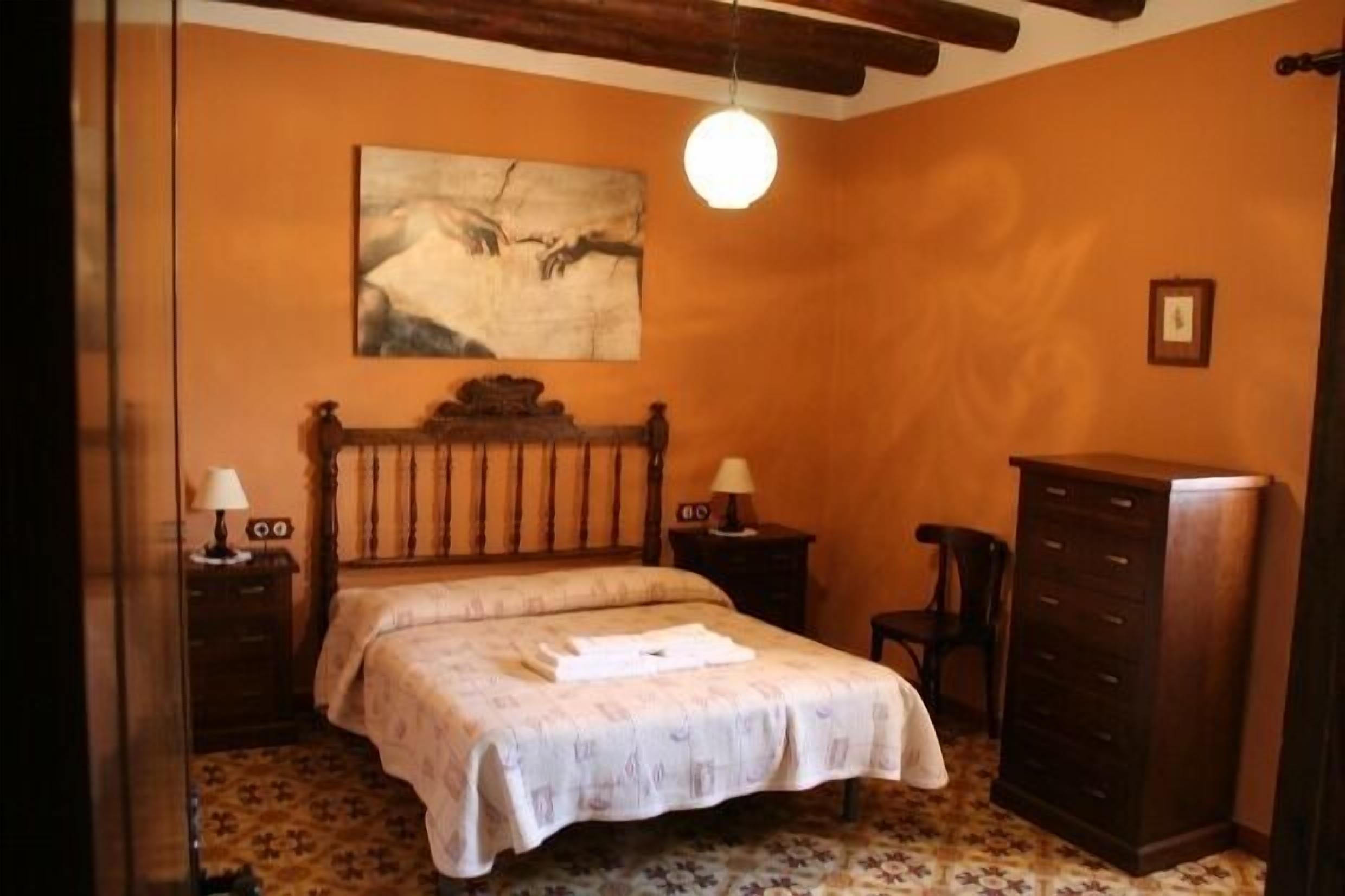 8 chambres, Wi-Fi, draps fournis