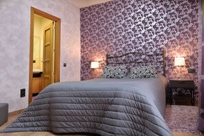 6 chambres, fer et planche à repasser, lit parapluie, Wi-Fi gratuit