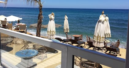 Villa 3 chambres Superbe piscine privée, bain à remous, barbecue WIFI Option piscine chauffée