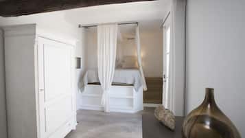 2 habitaciones, tabla de planchar con plancha, wifi y ropa de cama