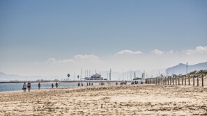 Am Strand, Liegestühle