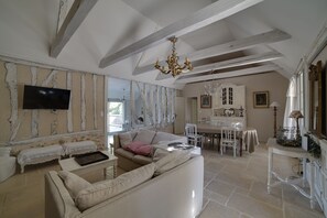 Nicht klassifiziertes Bild, 2 von 19, Schaltfläche