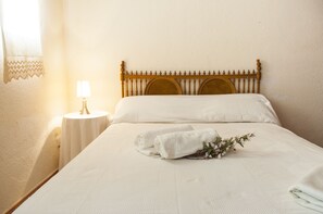 7 bedrooms, iron/ironing board, travel crib, free WiFi