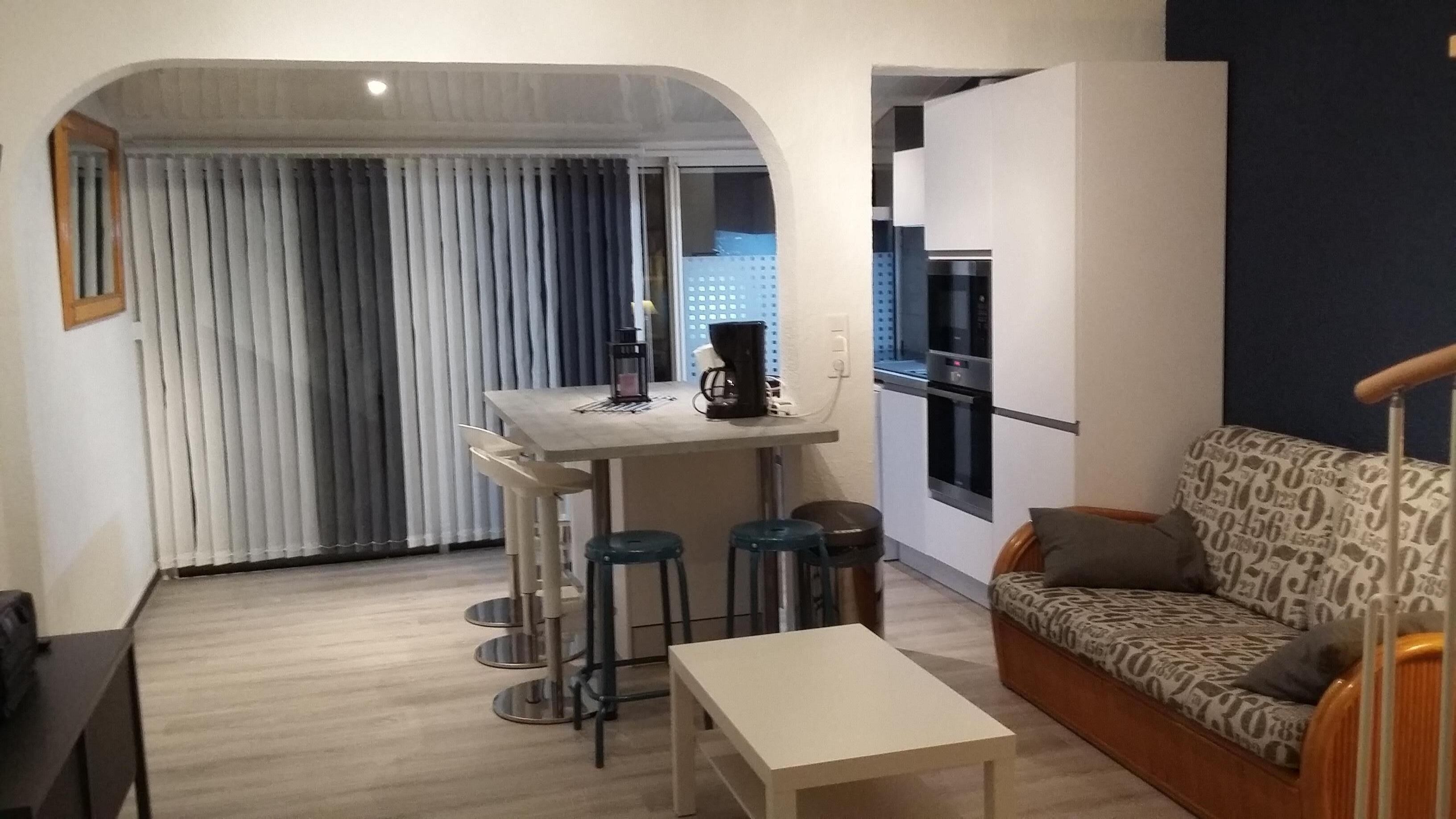 Familly villa for 8 people at 100m from the beach and close to shops