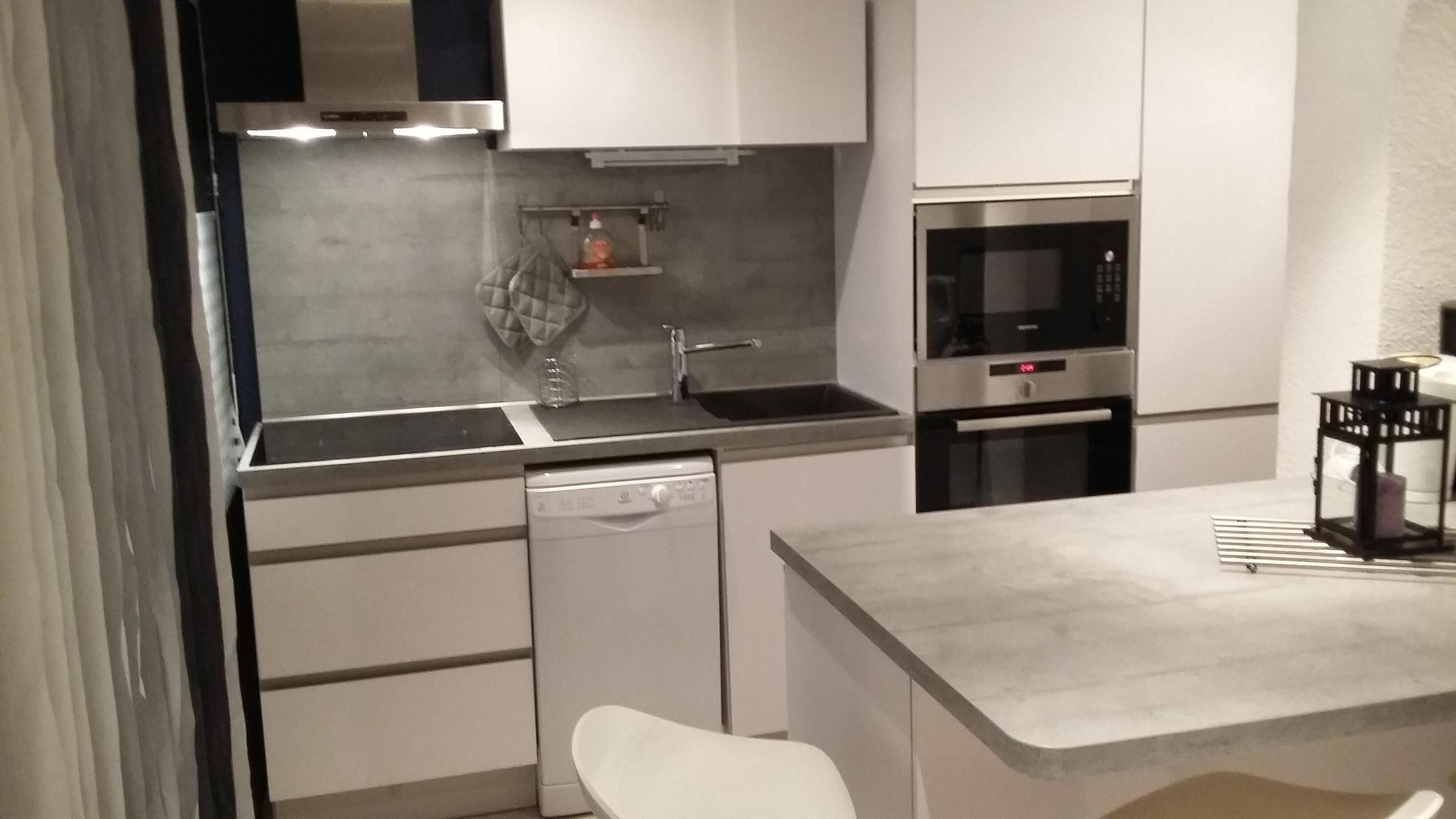 Familly villa for 8 people at 100m from the beach and close to shops