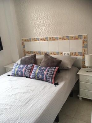 2 bedrooms, iron/ironing board, free WiFi, bed sheets - Puerto Marina 2 bedroom 2 bath apartment in Los Alcazares (Murcia)