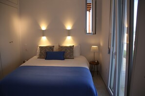 2 makuuhuonetta, silitysrauta/-lauta, Wi-Fi, vuodevaatteet