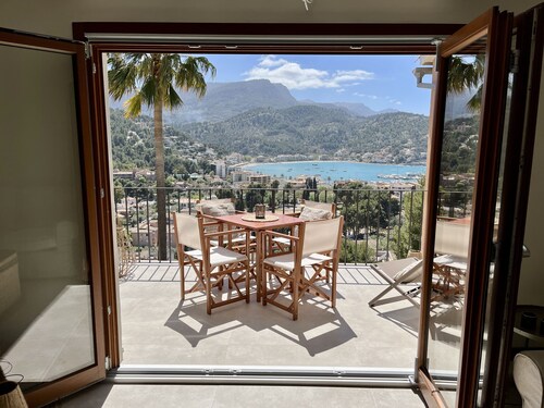 Apartment with spectacular sea views in Port de Soller (AC/WIFI).
