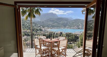 Apartment with spectacular sea views in Port de Soller (AC/WIFI).