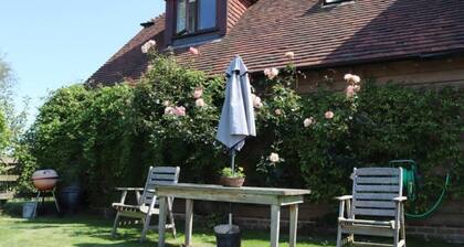 Studio, jolla on häiriöttömät näkymät Romney Marshille. Käy Rye Hythe ja Canterbury