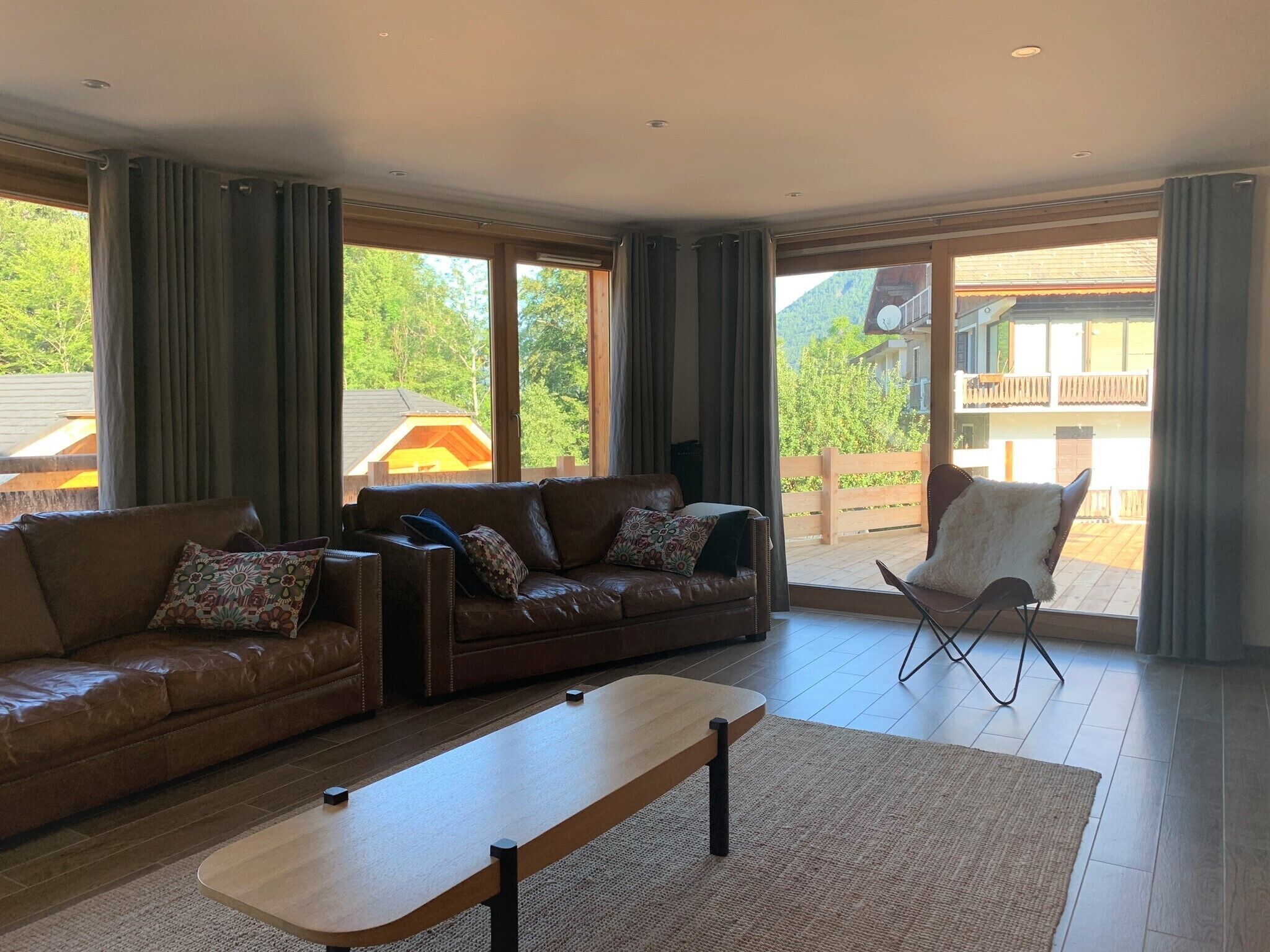 Luxury Self Catered Chalet with hot tub, Morzine-Avoriaz, Portes Du Soleil 