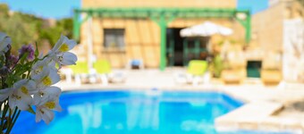 First Class Villa with private pool and extensive garden in Xewkija for 7 